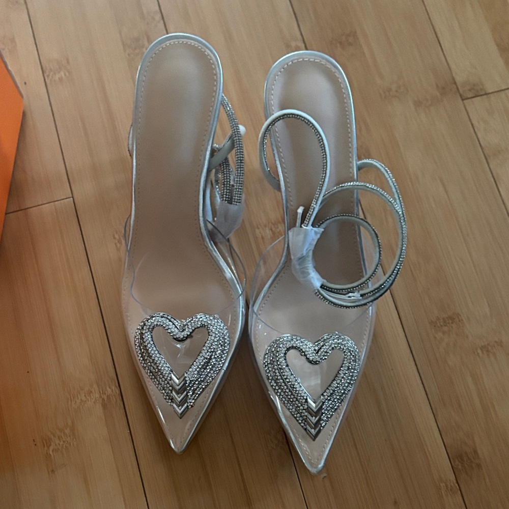 Heart Rhinestone PVC Silver Clear Strap Crystal Accent Stiletto Heels size 6 NWT - Picture 3 of 5